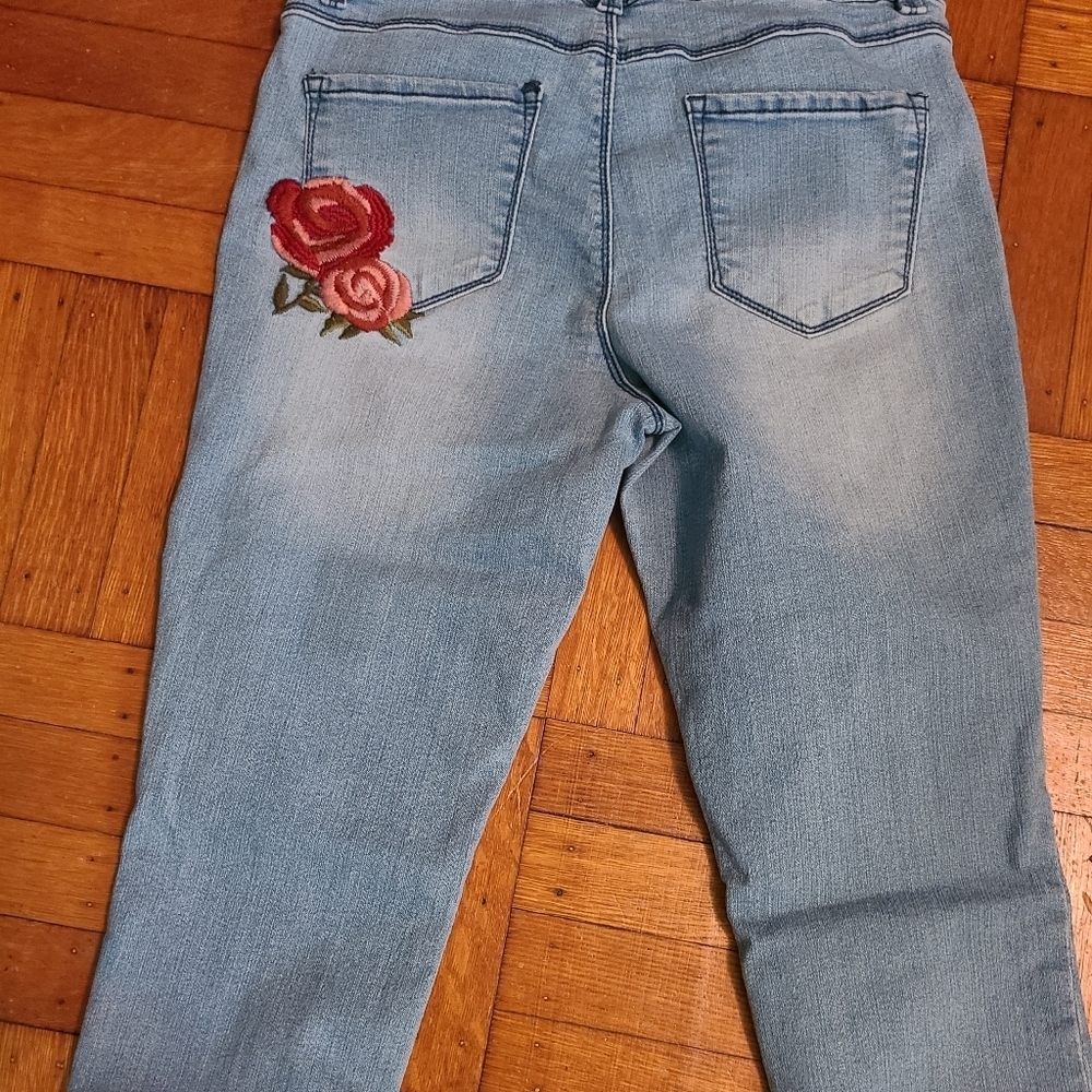 HP🔥🔥🔥🔥Cropped jeans size 8, 29 w - Picture 3 of 6